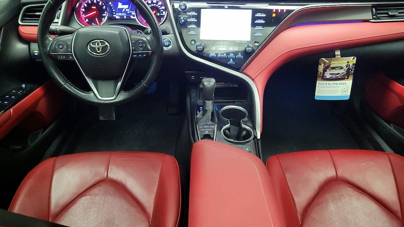 2019 Toyota Camry XSE 9