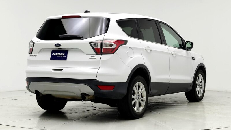 2017 Ford Escape SE 8