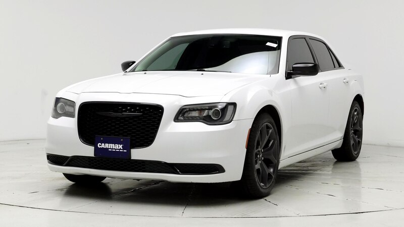 2020 Chrysler 300 Touring 4