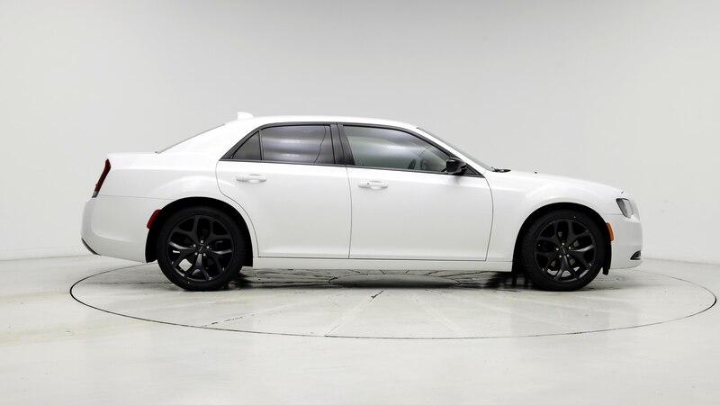 2020 Chrysler 300 Touring 7