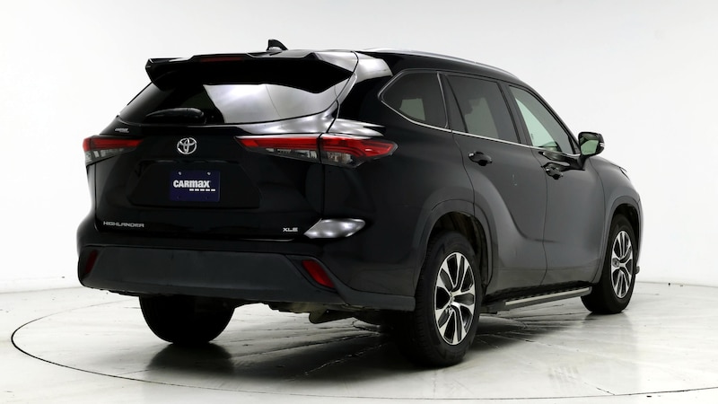 2021 Toyota Highlander XLE 8