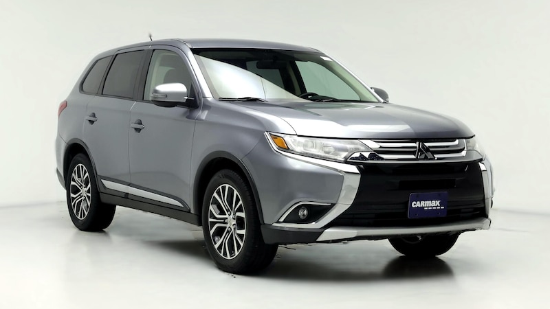 2016 Mitsubishi Outlander SE Hero Image