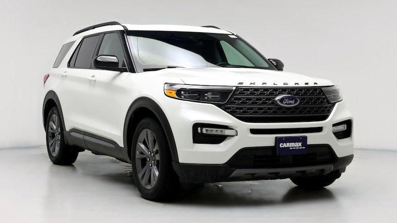 2022 Ford Explorer XLT Hero Image