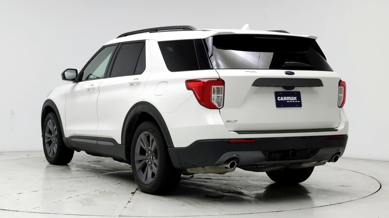 2022 Ford Explorer XLT 2