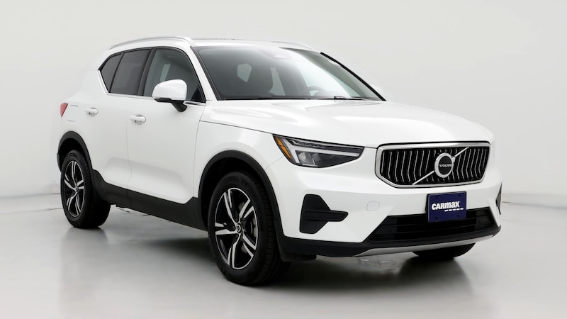 2024 Volvo XC40 B5 Core Hero Image