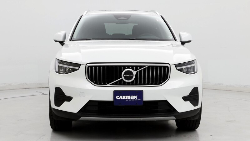 2024 Volvo XC40 B5 Core 5