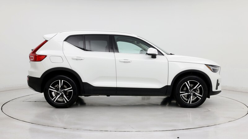 2024 Volvo XC40 B5 Core 7