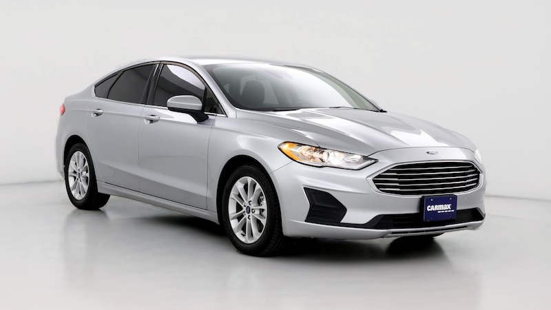 2020 Ford Fusion SE Hero Image