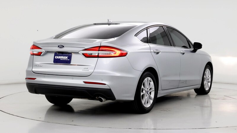 2020 Ford Fusion SE 8