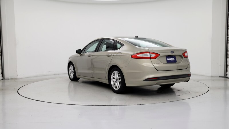 2015 Ford Fusion SE 2