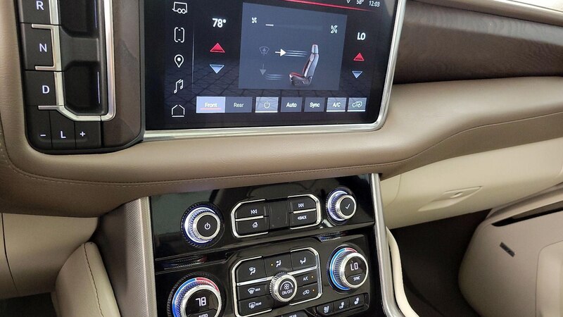 2022 GMC Yukon Denali 16