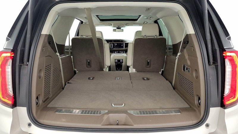 2022 GMC Yukon Denali 23