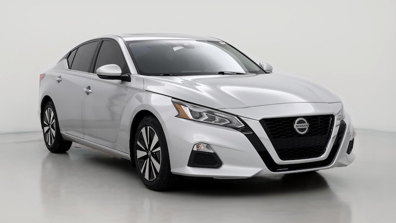 2021 Nissan Altima SV Hero Image