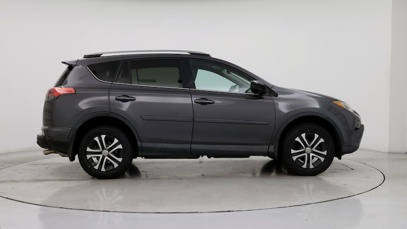 2017 Toyota RAV4 LE 7