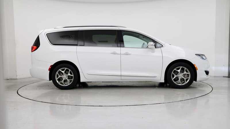 2018 Chrysler Pacifica Limited 7