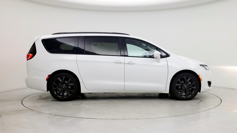 2018 Chrysler Pacifica  7