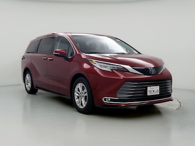 2022 Toyota Sienna Limited -
                Los Angeles, CA