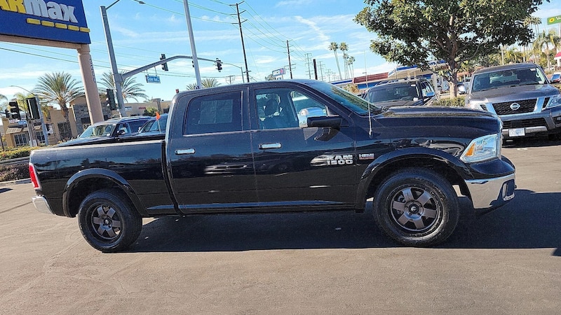 2018 RAM 1500 Laramie 4