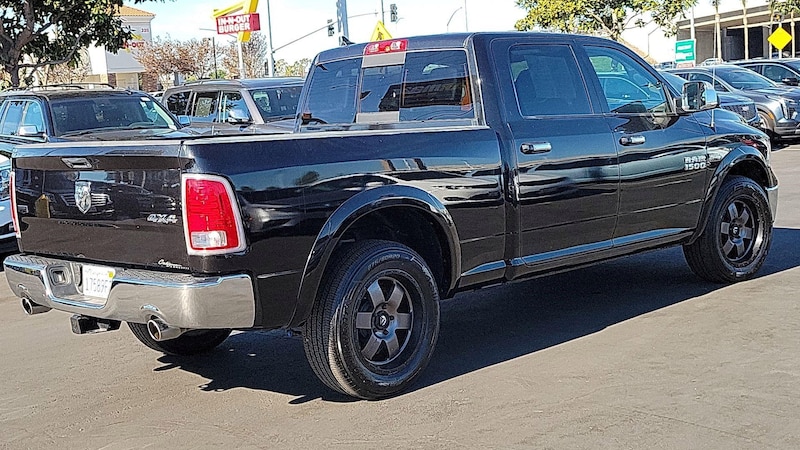 2018 RAM 1500 Laramie 5