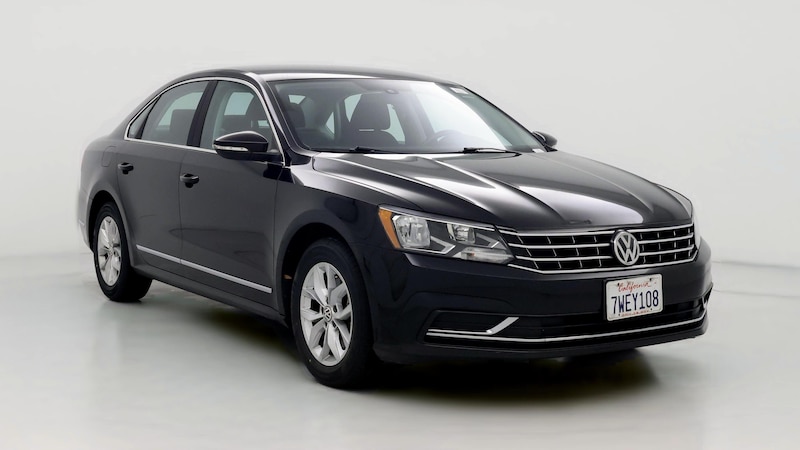 2017 Volkswagen Passat S Hero Image