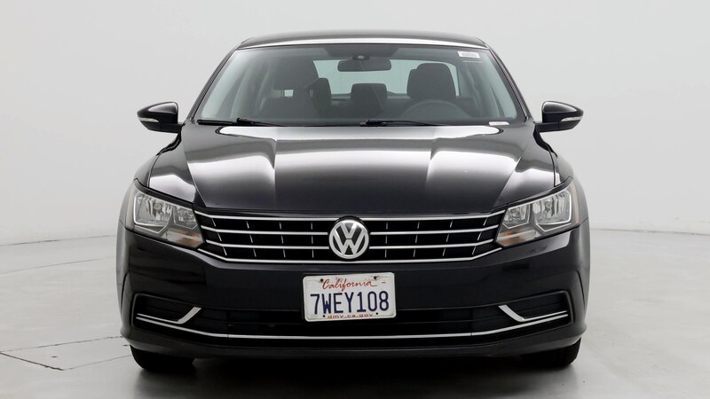 2017 Volkswagen Passat S 5