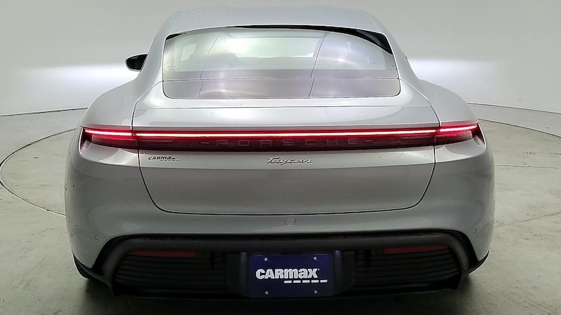 2022 Porsche Taycan  6