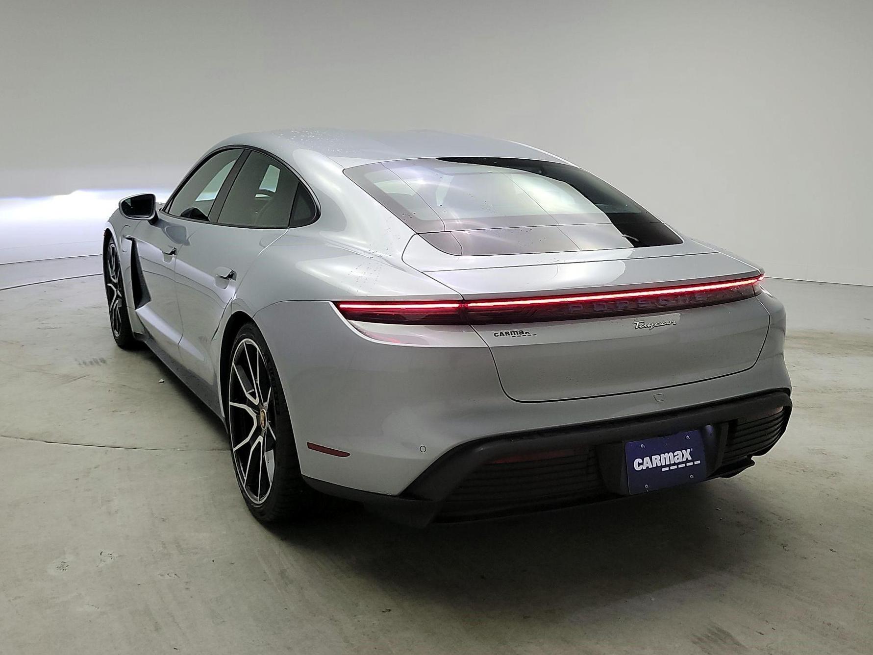 Thumbnail: 2022 Porsche Taycan - 7
