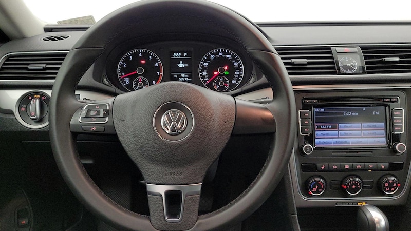 2015 Volkswagen Passat Limited Edition 10