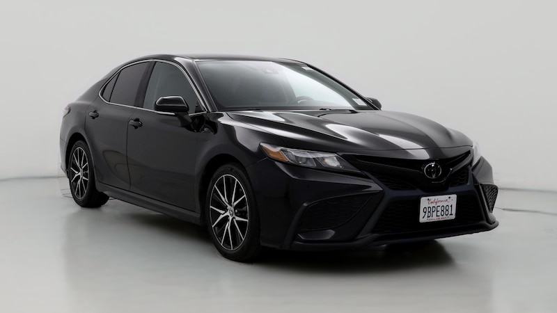 2022 Toyota Camry SE Hero Image