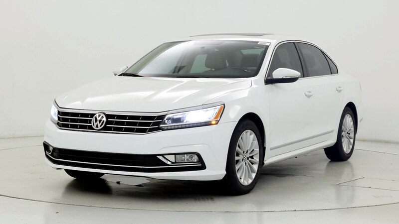 2017 Volkswagen Passat SE 4