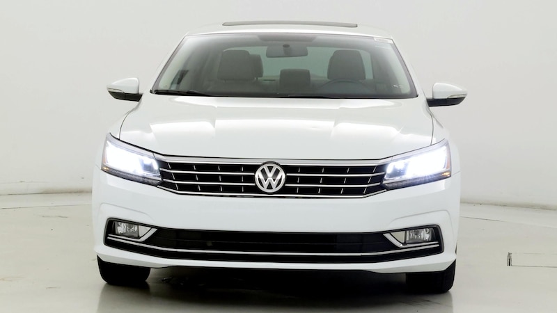 2017 Volkswagen Passat SE 6