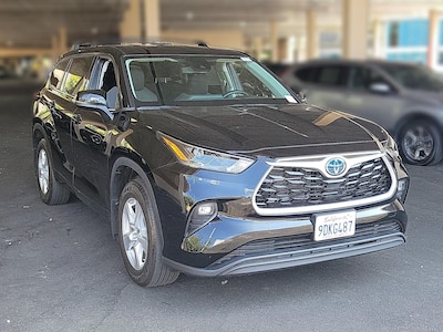 2022 Toyota Highlander LE -
                Burbank, CA