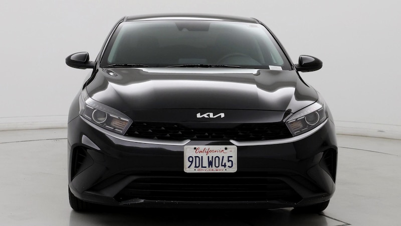 2023 Kia Forte LXS 5