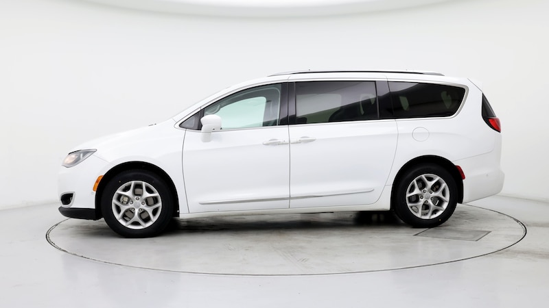 2019 Chrysler Pacifica  3