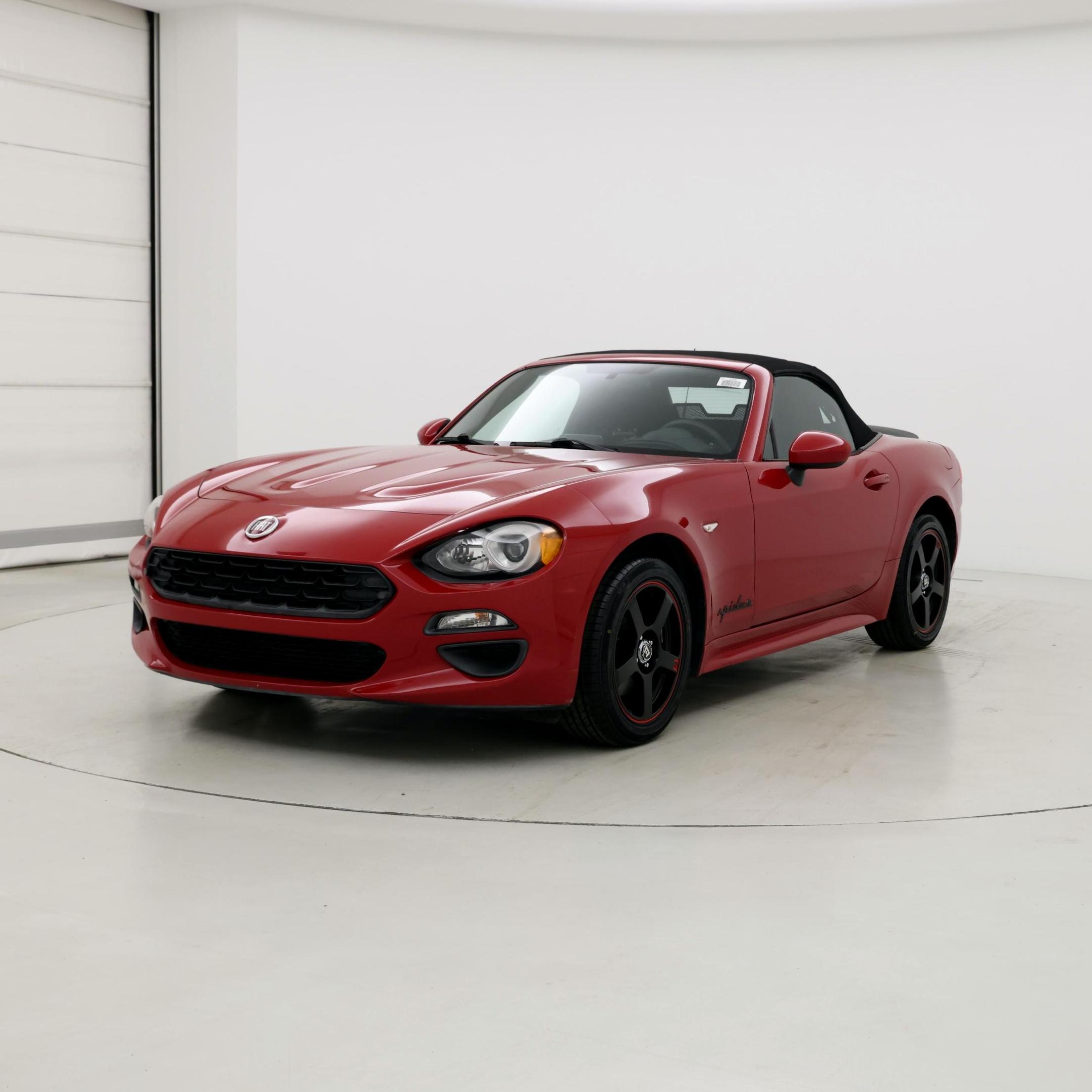 Thumbnail: 2017 Fiat 124 Spider - 4