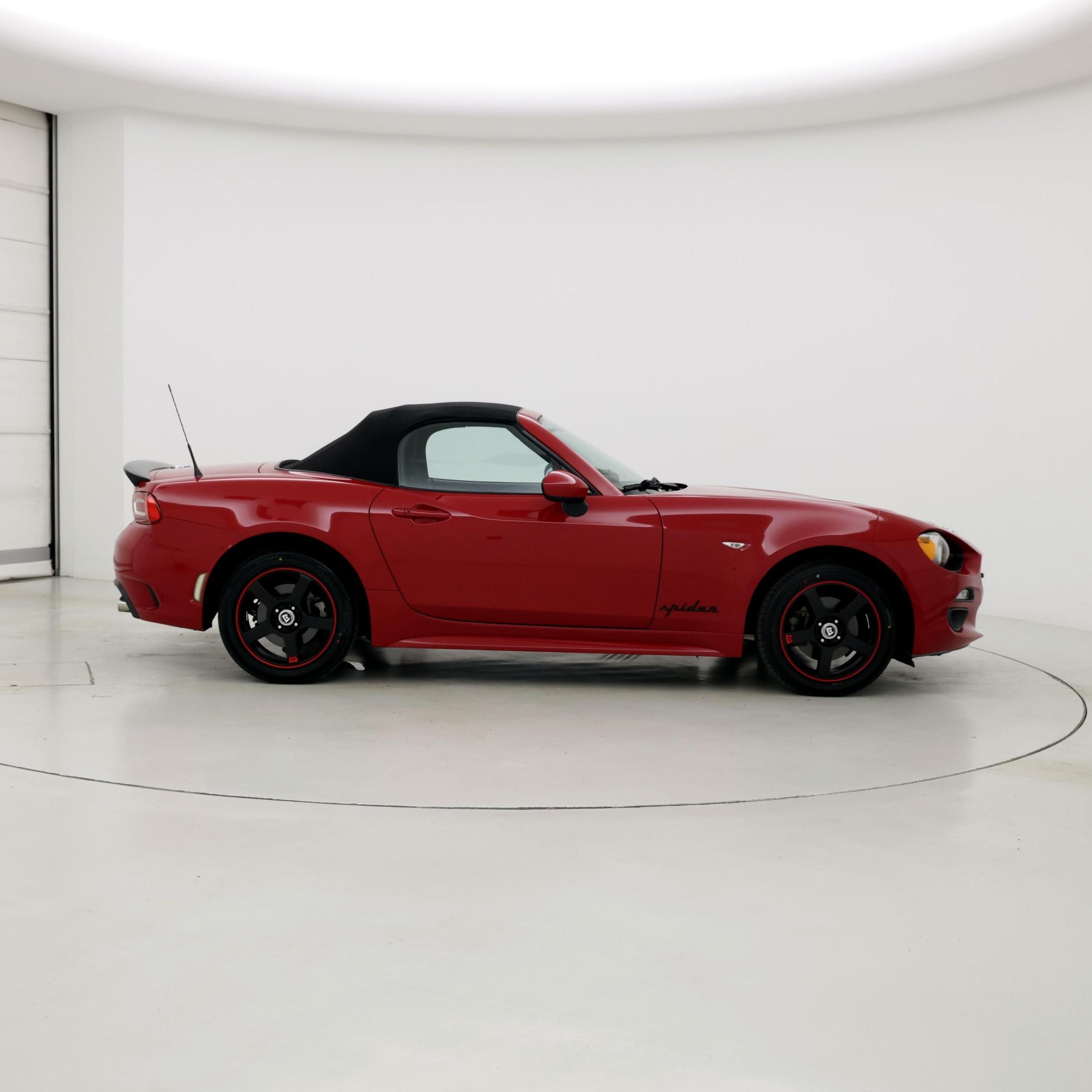 Thumbnail: 2017 Fiat 124 Spider - 7