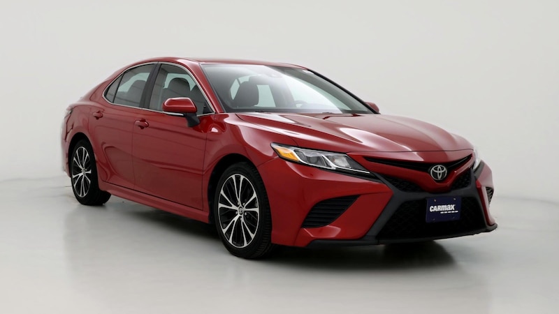 2019 Toyota Camry SE Hero Image