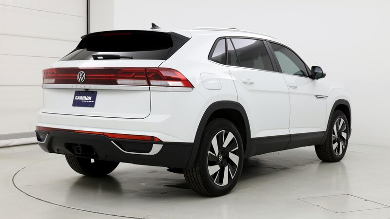 2024 Volkswagen Atlas SE 8