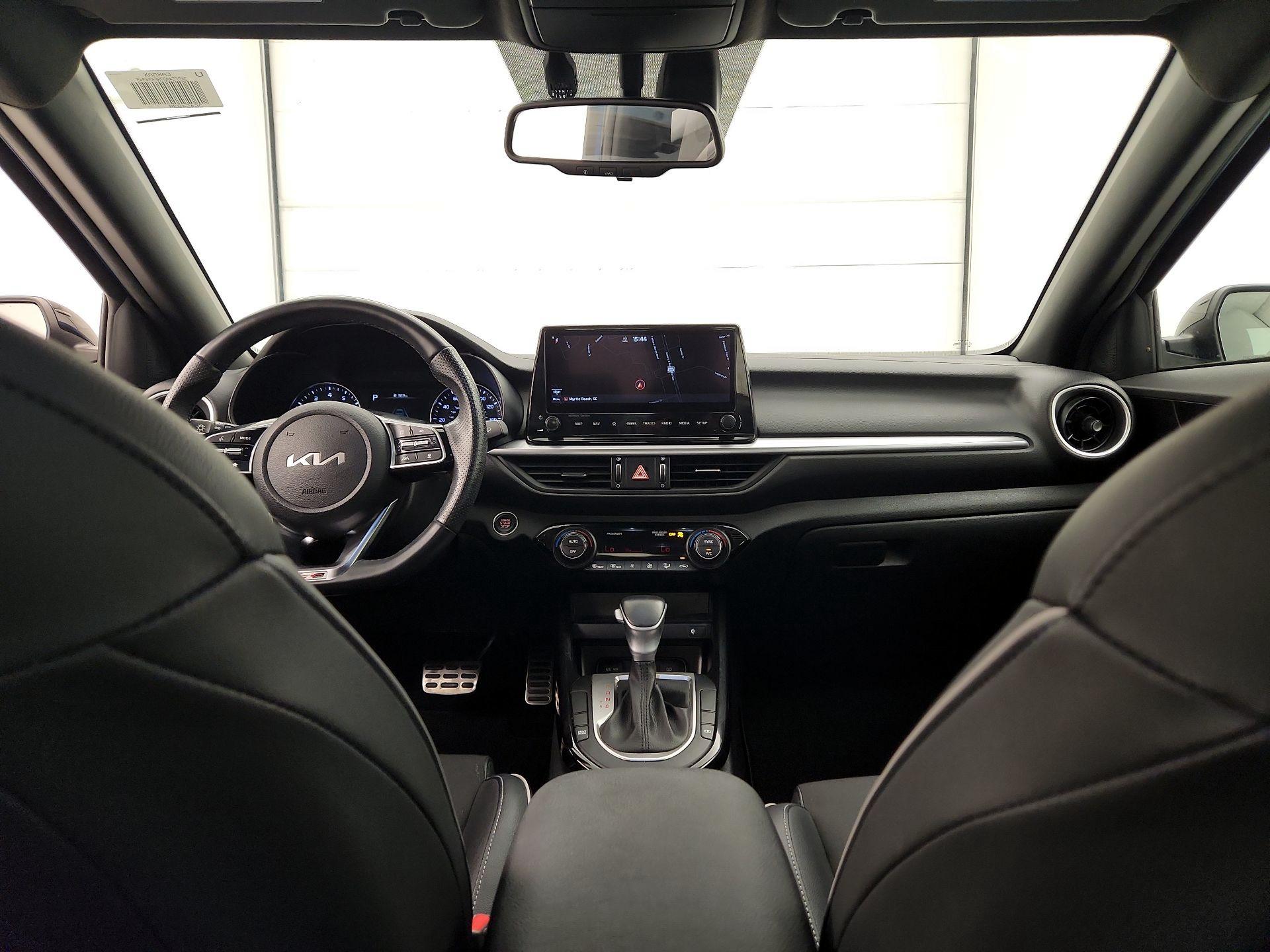 Thumbnail: 2022 Kia Forte - 9