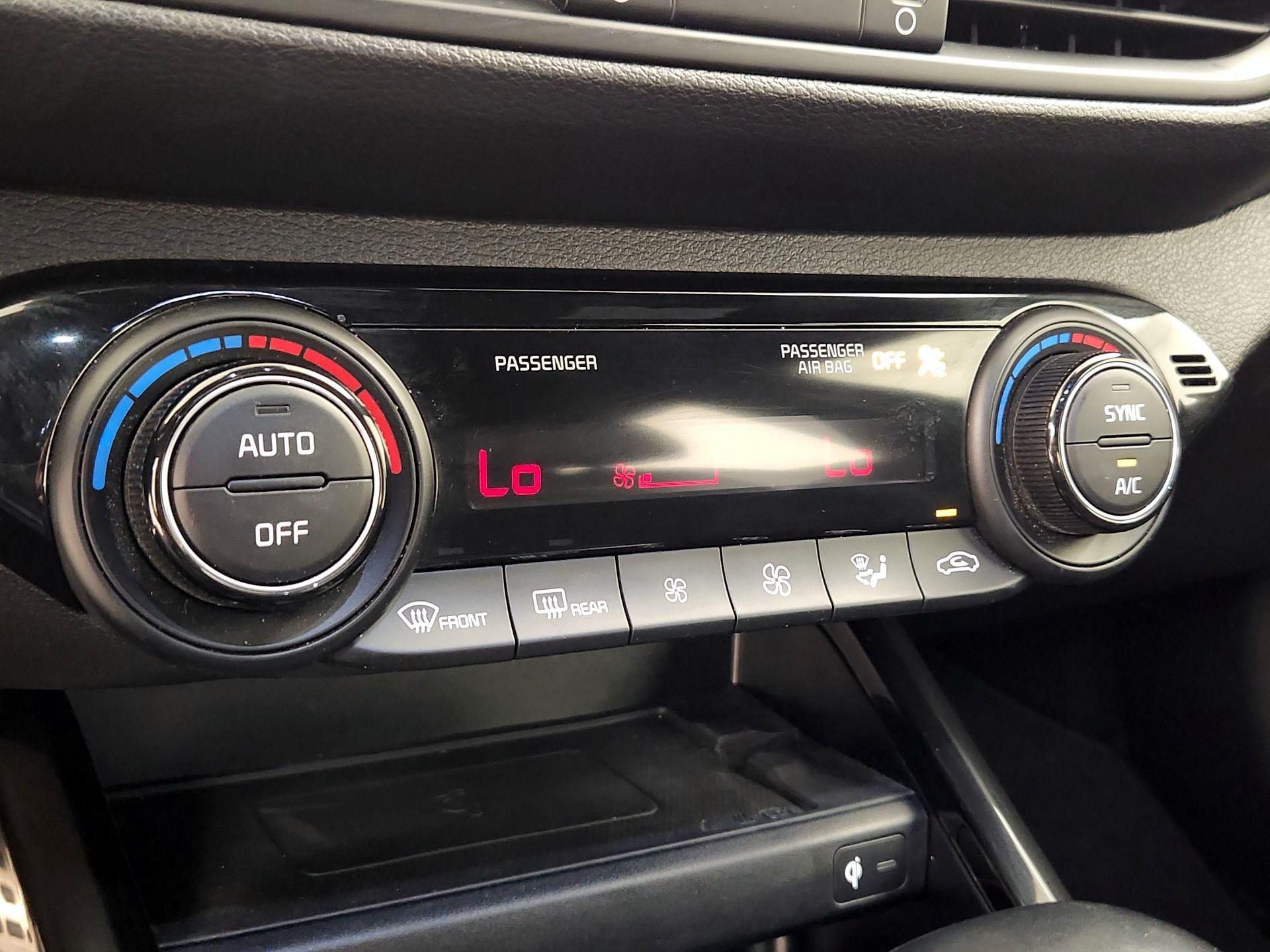 Thumbnail: 2022 Kia Forte - 17