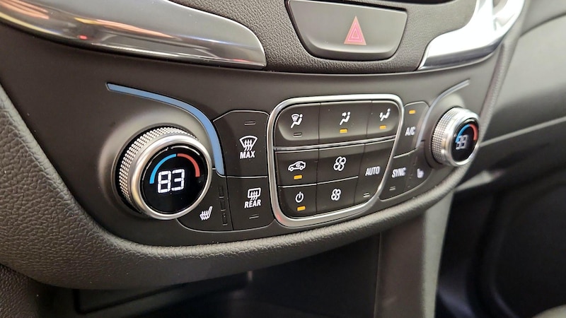 2020 Chevrolet Equinox LT 16