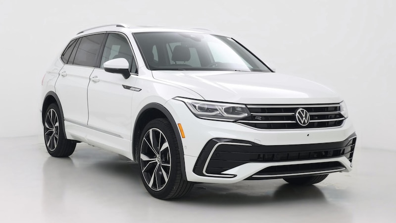 2022 Volkswagen Tiguan SE R-Line Hero Image