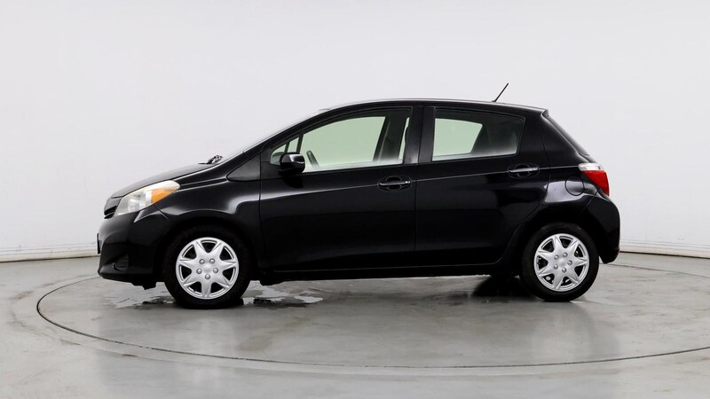 2013 Toyota Yaris LE 3