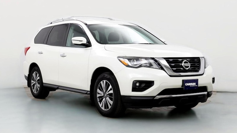 2017 Nissan Pathfinder SV Hero Image