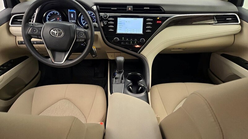 2018 Toyota Camry LE 9