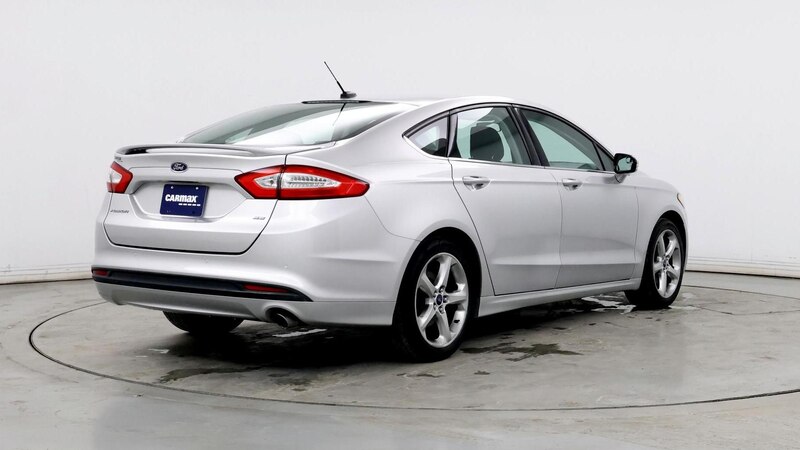 2014 Ford Fusion SE 8