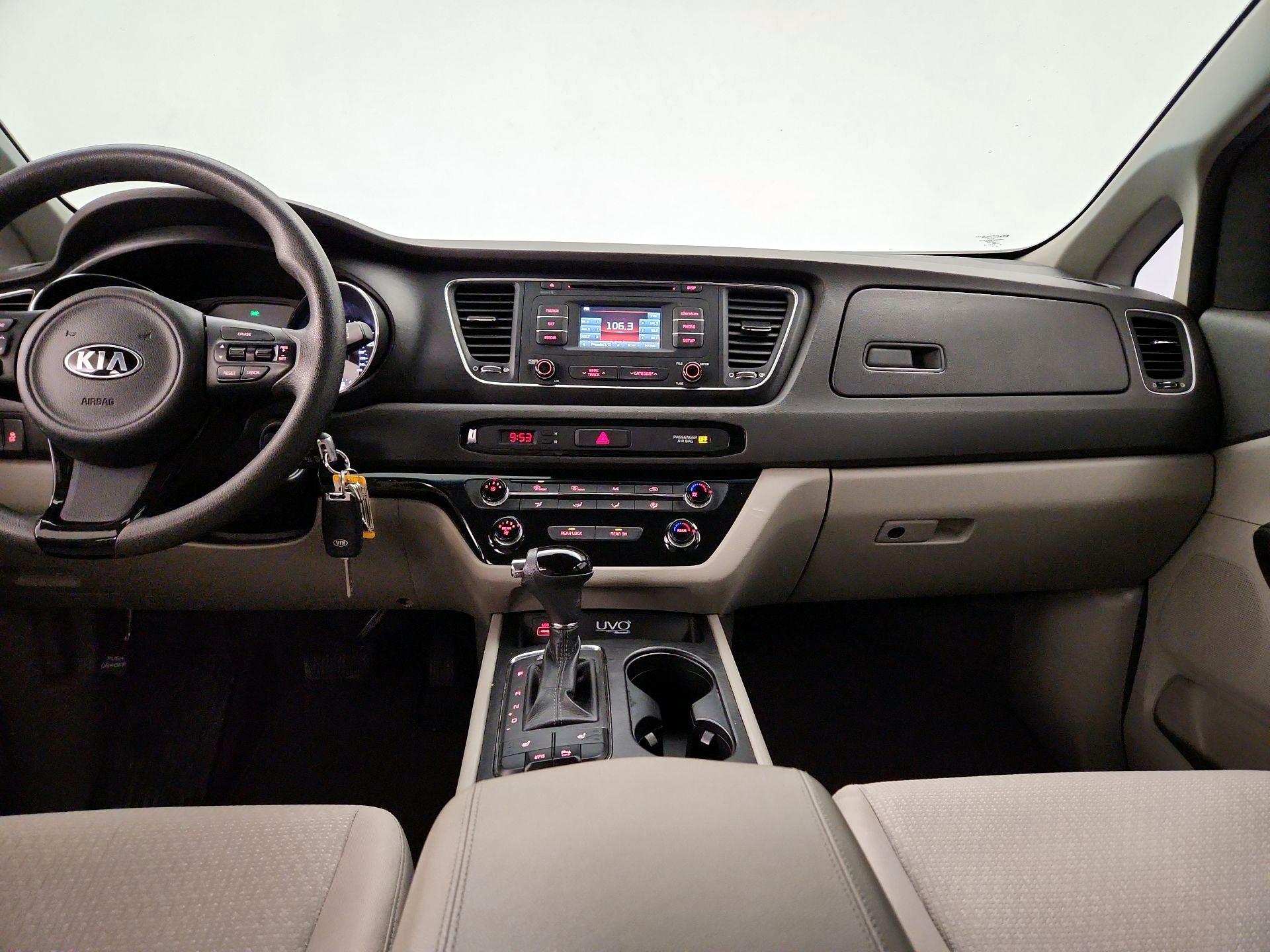 Thumbnail: 2016 Kia Sedona - 9