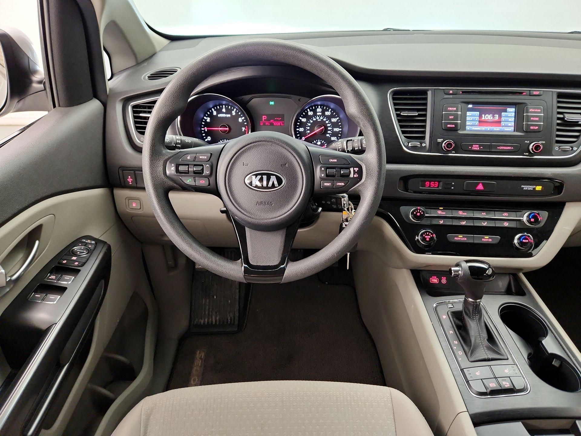 Thumbnail: 2016 Kia Sedona - 10