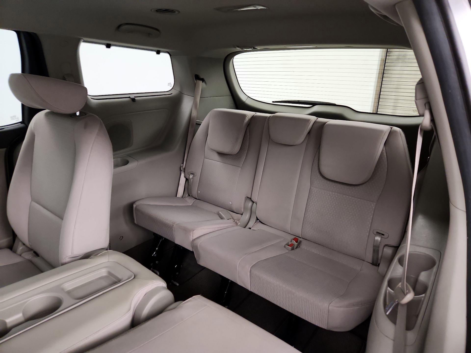Thumbnail: 2016 Kia Sedona - 20