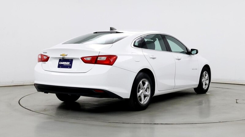 2018 Chevrolet Malibu LS 8